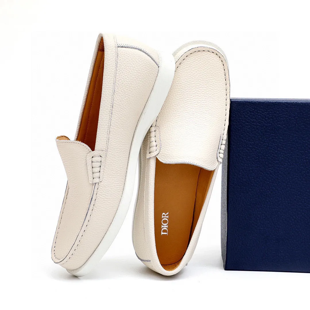 Men's shoes 💰480 💐Original packaging Product trademark: Dior "Dior" casual leather shoes Regular size: 38-44 (45.46.47🉑️Customized) Product materials: Selected first-layer pebbled calfskin upper imported from Italy, imported water-dyed cowhide lining. Strong three-dimensional visual effect, original anti-slip rubber outsole Color: 3⃣️colors available